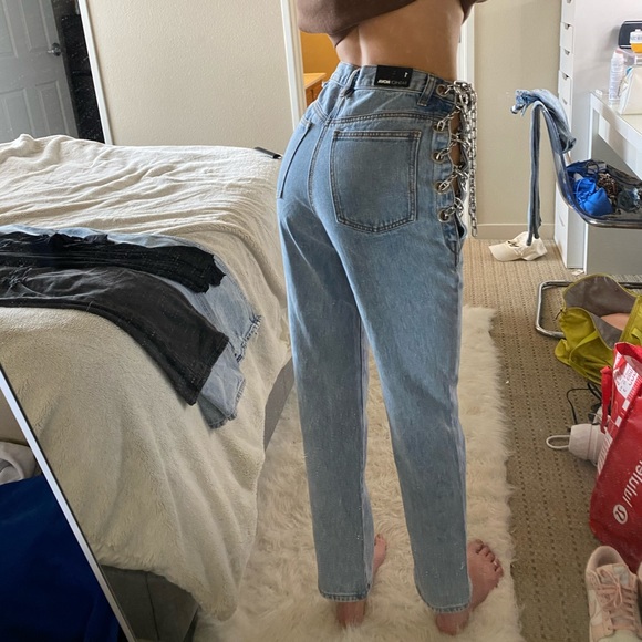 Fashion Nova Breaking Chains - Picture 4 of 7